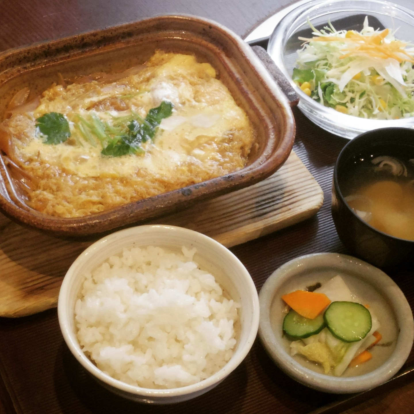 女性人気No.1カツ煮定食