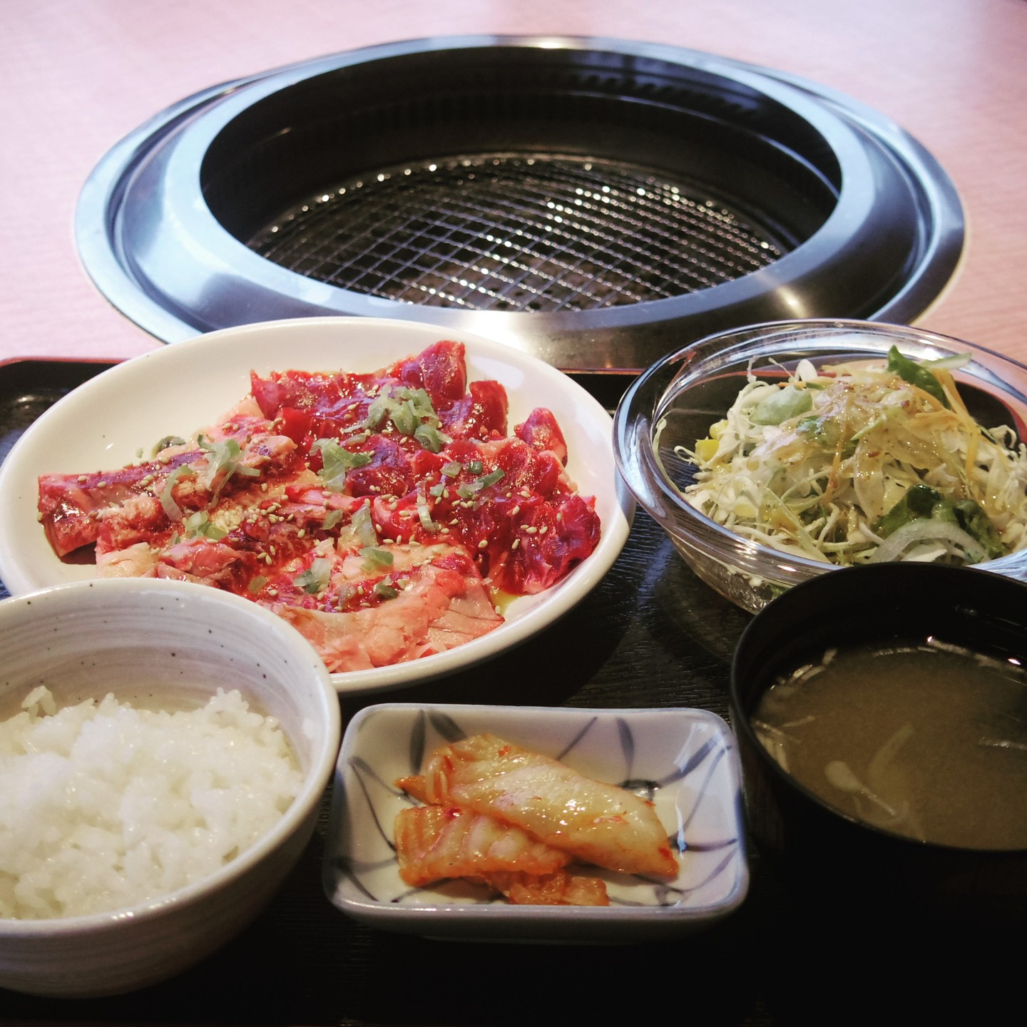 2種のお肉が楽しめる国産牛定食