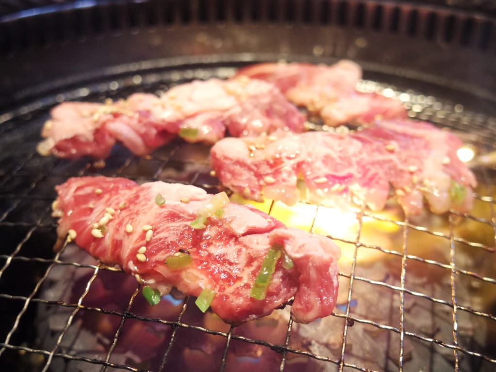 うまいものダイニング大志麻（おおしま）の焼肉ランチで食べられる国産牛カルビ