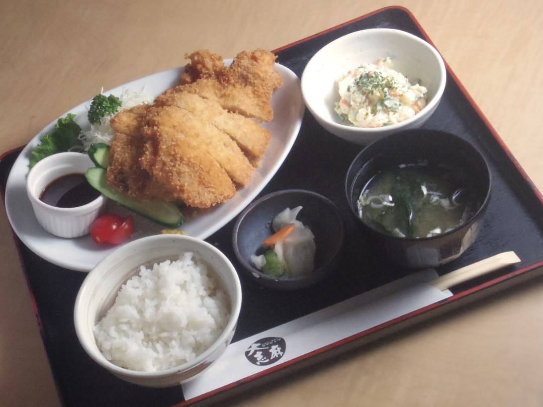 大志麻のミルフィーユ豚カツ定食写真